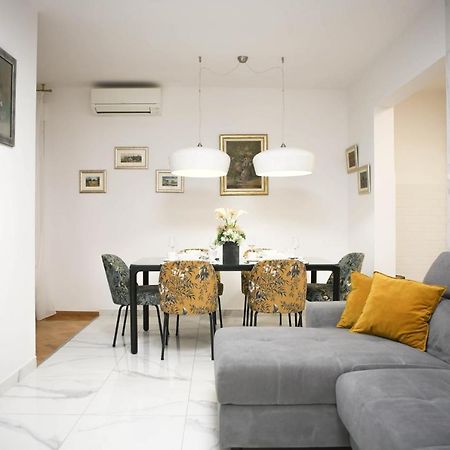New & Luxury Apartment Tony สปลิท ภายนอก รูปภาพ