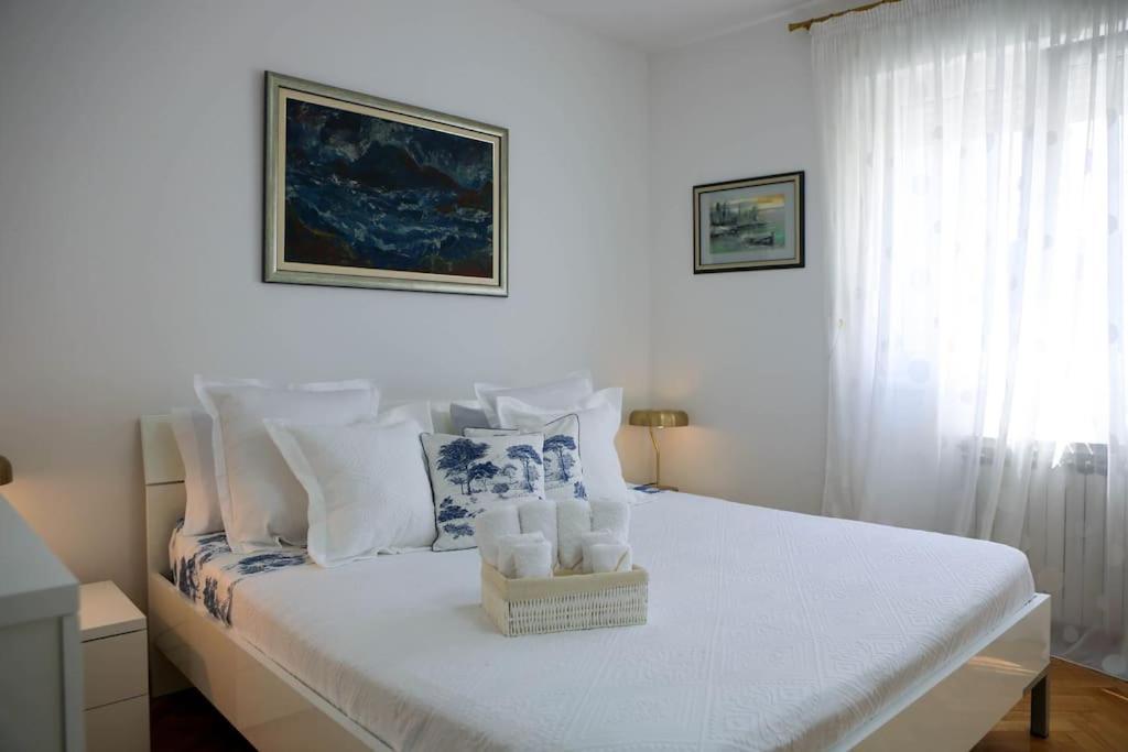 New & Luxury Apartment Tony สปลิท ภายนอก รูปภาพ